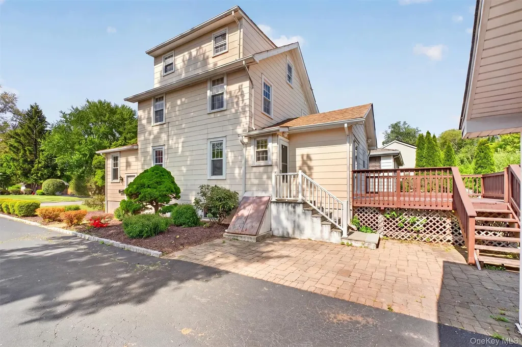 175 Seward Street Buchanan NY 10511