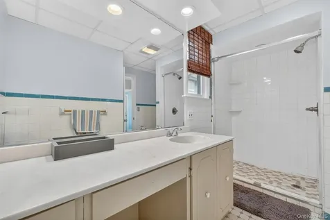 175 Seward Street Buchanan NY 10511