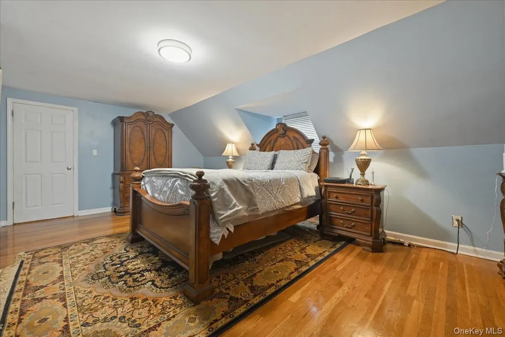336 Princeton Street Westbury NY 11590