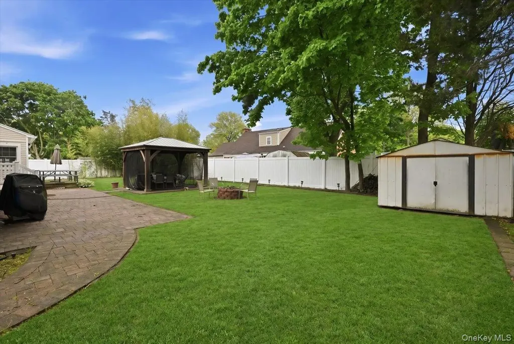 336 Princeton Street Westbury NY 11590