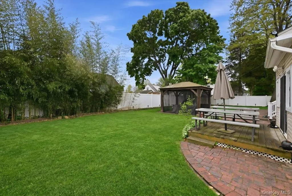 336 Princeton Street Westbury NY 11590