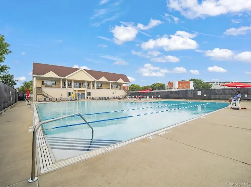 130 Heron Lane Bronx NY 10473