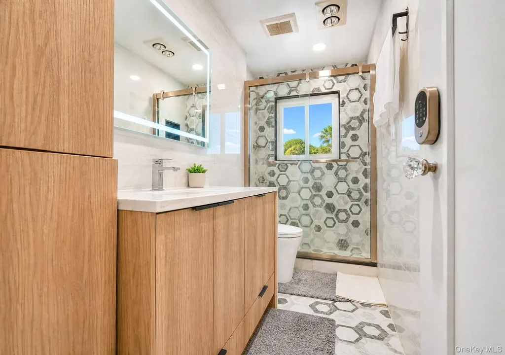 3 Katonah Place Dix Hills NY 11746