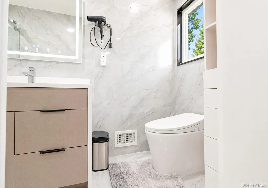 3 Katonah Place Dix Hills NY 11746