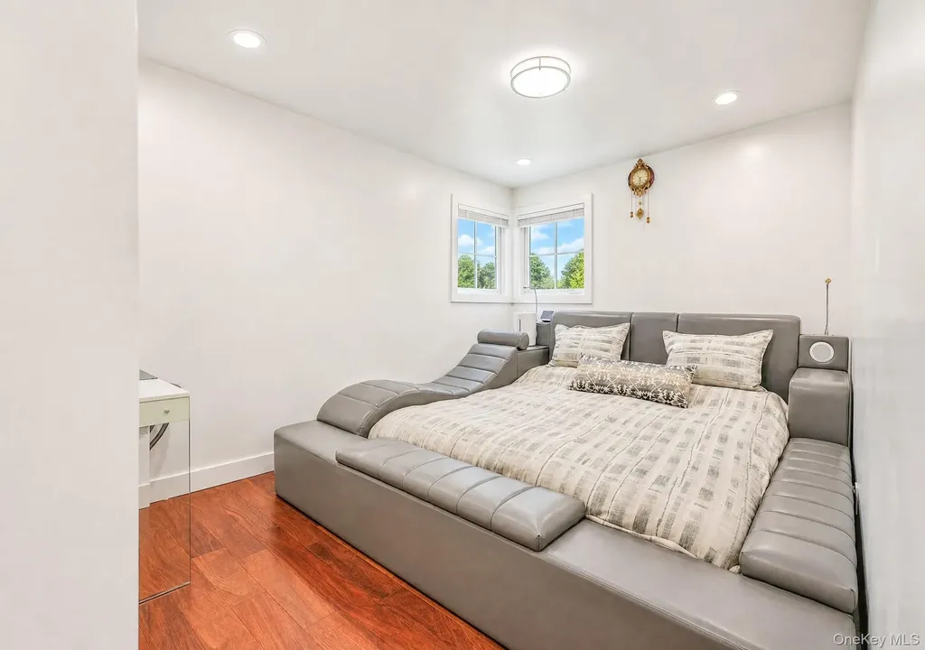 3 Katonah Place Dix Hills NY 11746