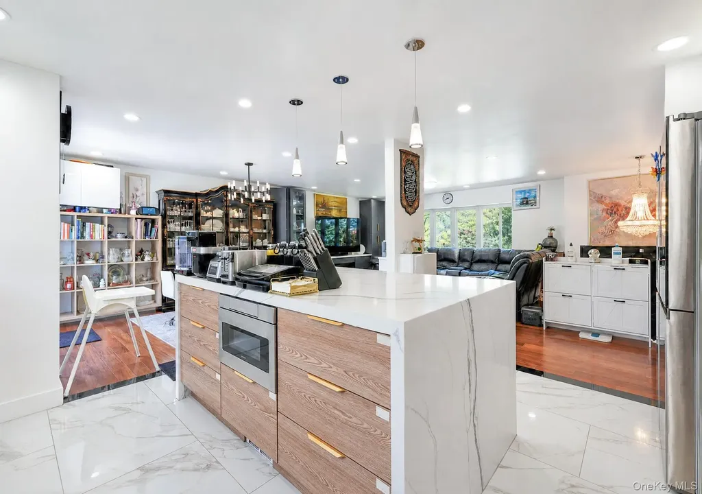 3 Katonah Place Dix Hills NY 11746