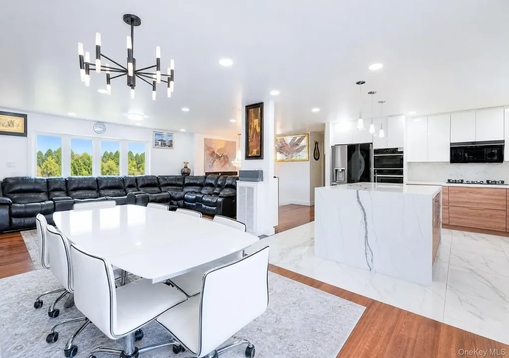 3 Katonah Place Dix Hills NY 11746