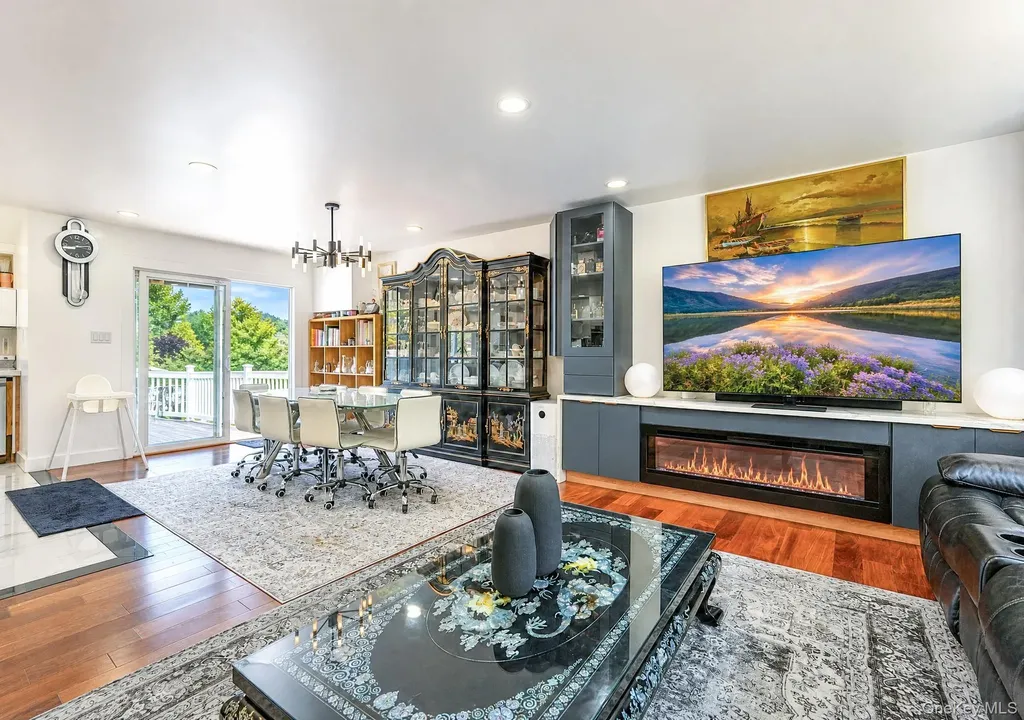 3 Katonah Place Dix Hills NY 11746