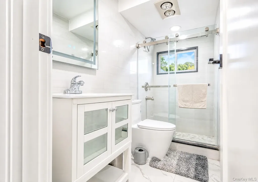 3 Katonah Place Dix Hills NY 11746