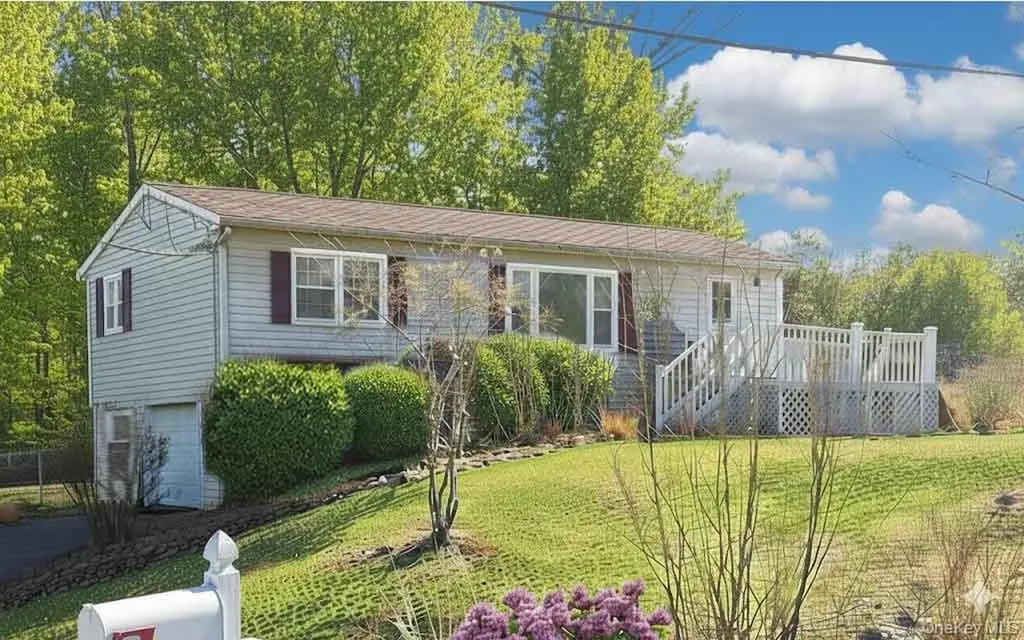 9 Merriewold Lane S Monroe NY 10950