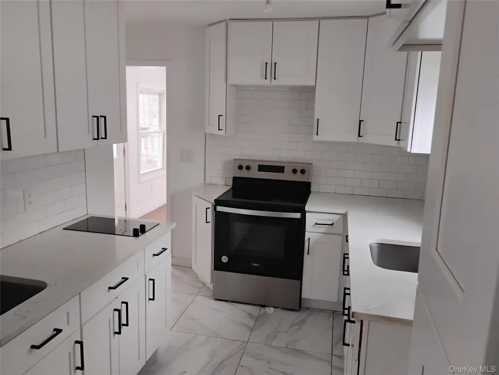 9 Merriewold Lane S Monroe NY 10950