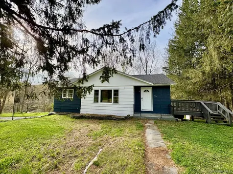 196 Cr 95 Fremont Center NY 12736