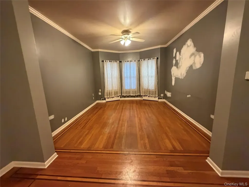 1871 Matthews Avenue Bronx NY 10462