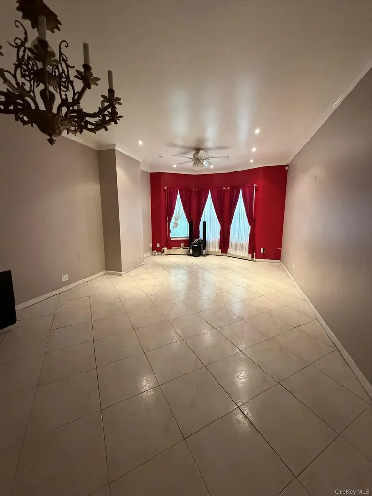 1871 Matthews Avenue Bronx NY 10462
