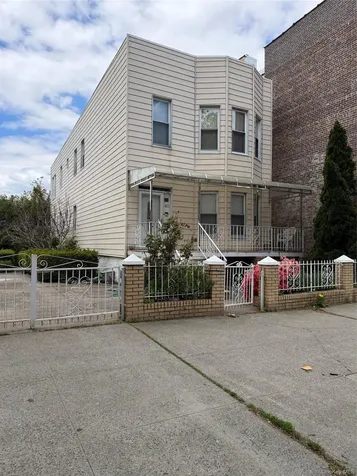 1871 Matthews Avenue Bronx NY 10462
