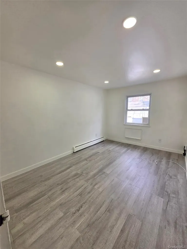 Howard Beach NY 11414