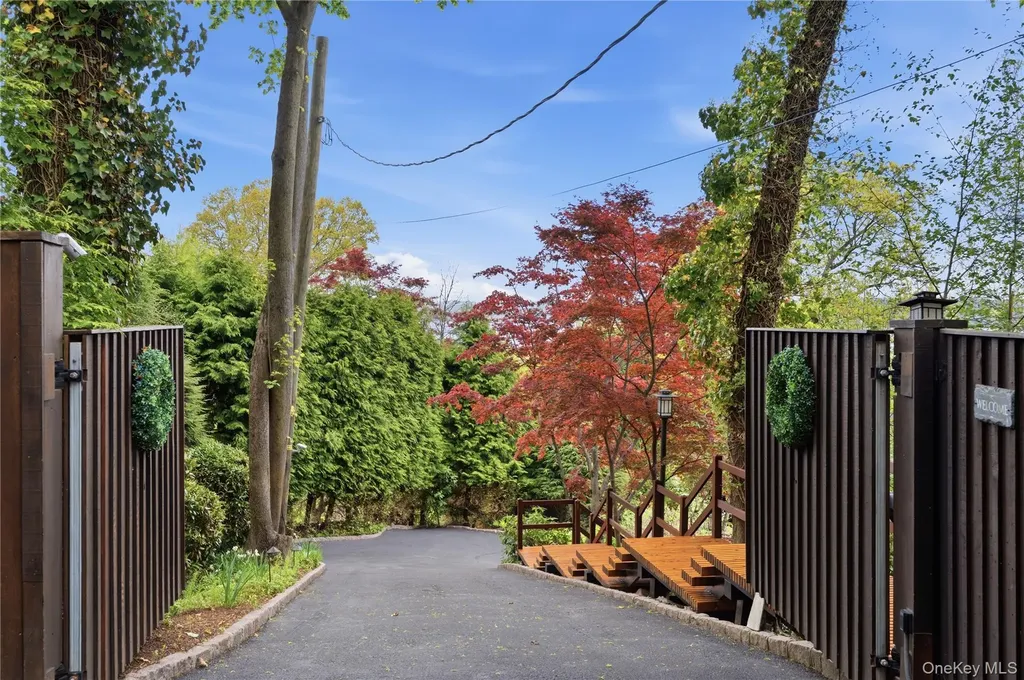 893 Route 9w S Nyack NY 10960