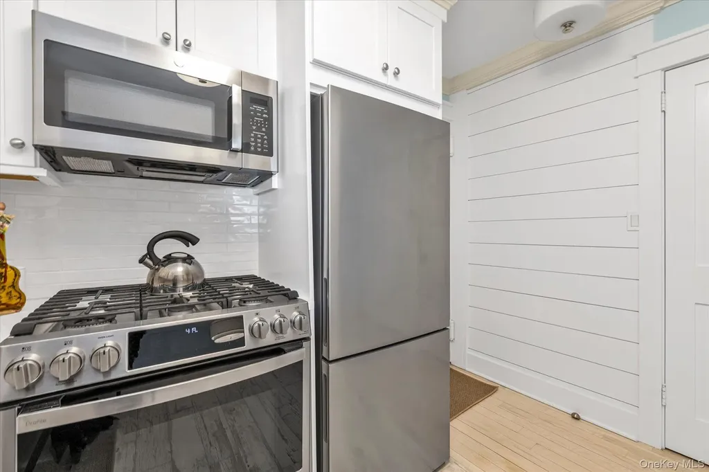 370 W Broadway Long Beach NY 11561