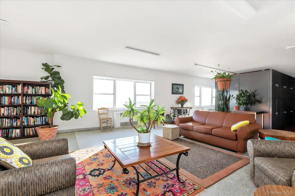 370 W Broadway Long Beach NY 11561