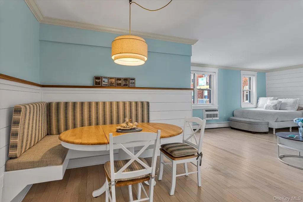 370 W Broadway Long Beach NY 11561