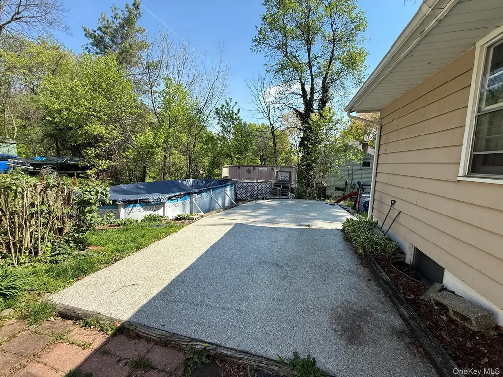 22 Archer Drive Monroe NY 10950