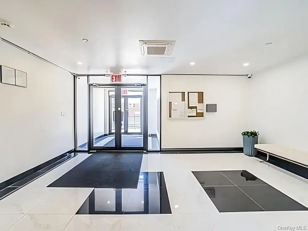 4229 Parsons Boulevard Flushing NY 11355