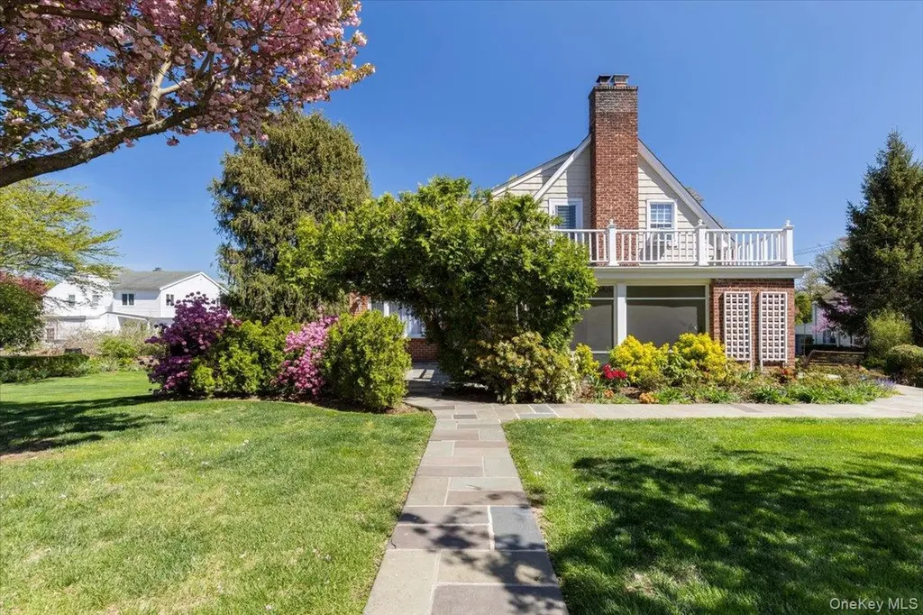 35 Gordon Place Scarsdale NY 10583