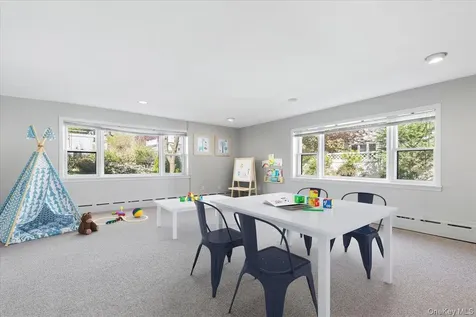 35 Gordon Place Scarsdale NY 10583