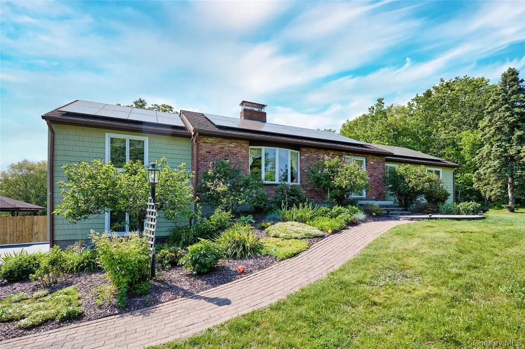 125 Smith Road Pleasant Valley NY 12569