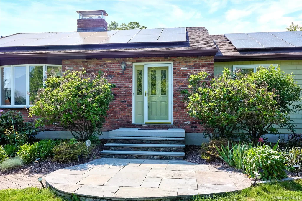 125 Smith Road Pleasant Valley NY 12569