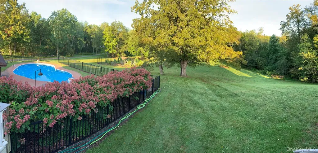 125 Smith Road Pleasant Valley NY 12569