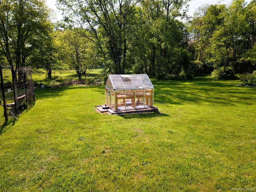 125 Smith Road Pleasant Valley NY 12569