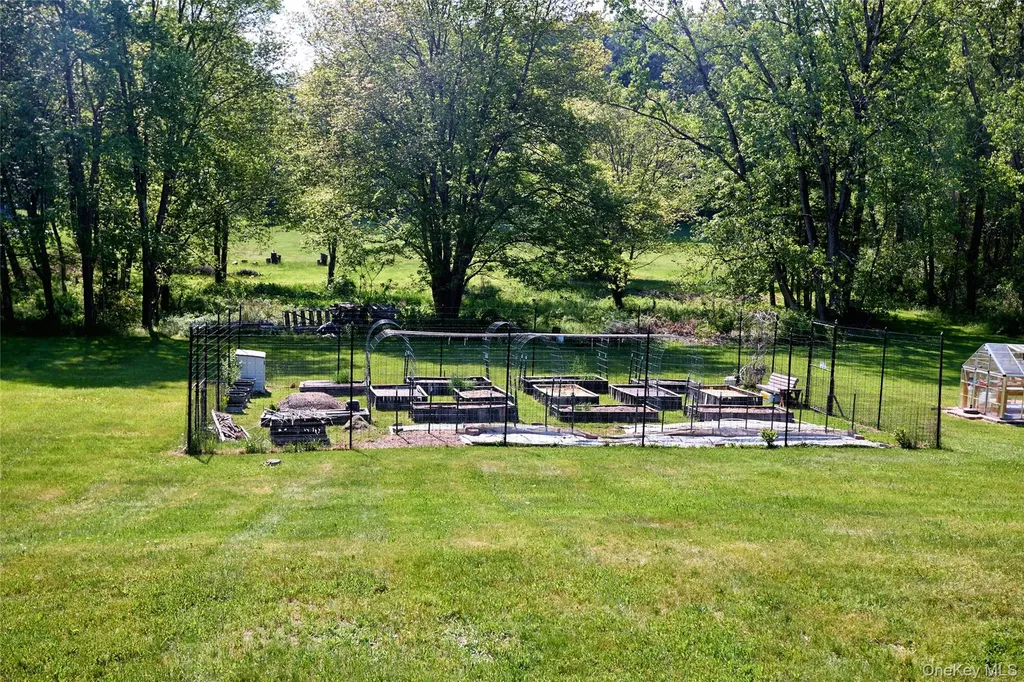 125 Smith Road Pleasant Valley NY 12569