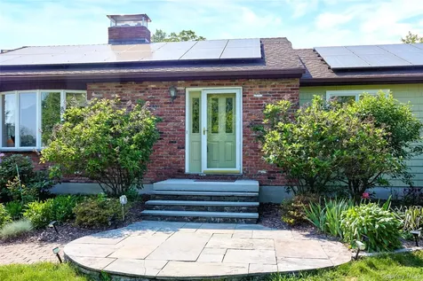 125 Smith Road Pleasant Valley NY 12569
