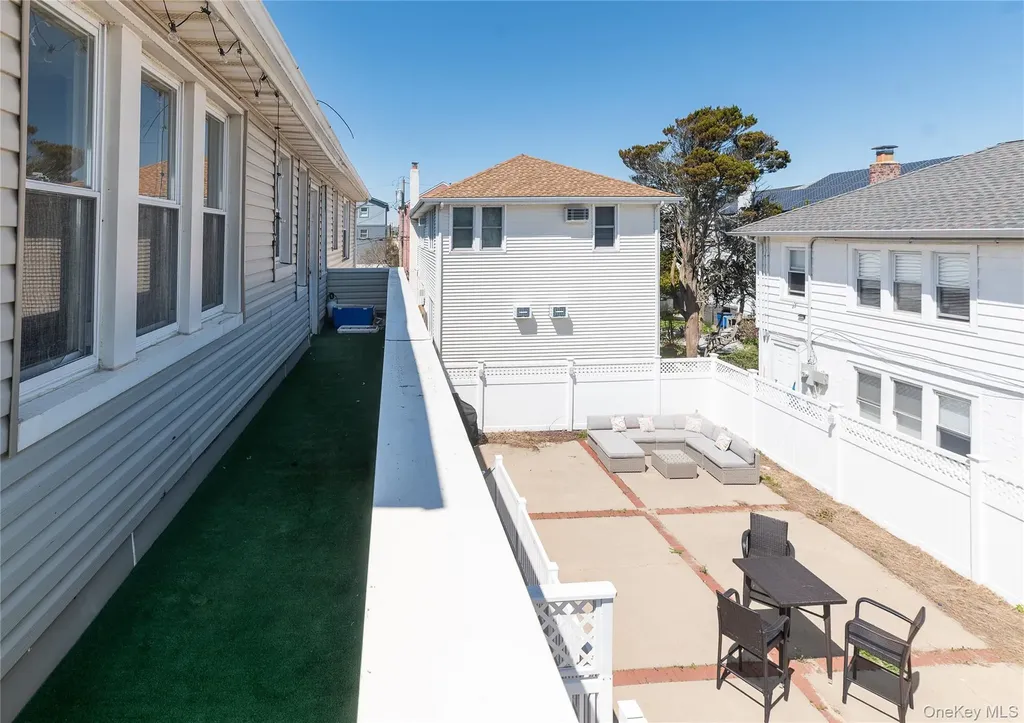 39 Troy Avenue East Atlantic Beach NY 11561