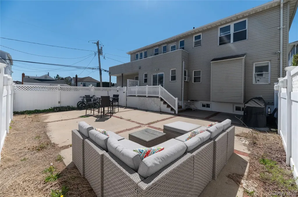 39 Troy Avenue East Atlantic Beach NY 11561