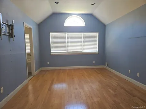 168 Hampton Vista Drive Manorville NY 11949