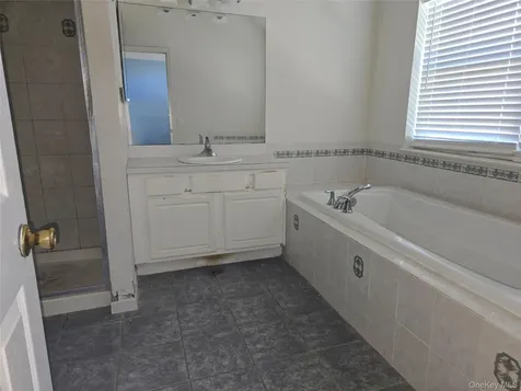 168 Hampton Vista Drive Manorville NY 11949