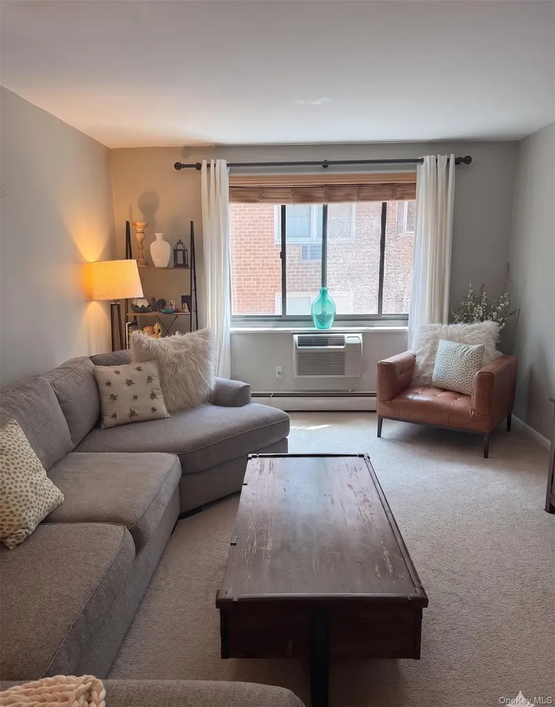 100 E Hartsdale Avenue E Hartsdale NY 10530