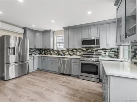 9519 116TH Street Richmond Hill S. NY 11419