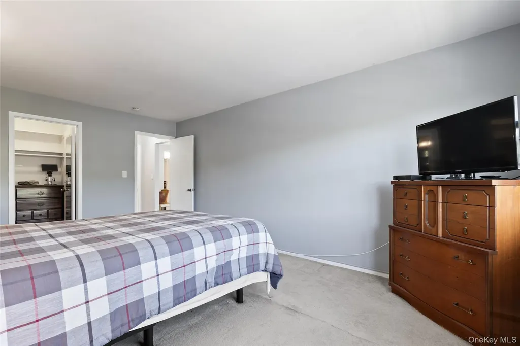 1840 Crompond Peekskill NY 10566