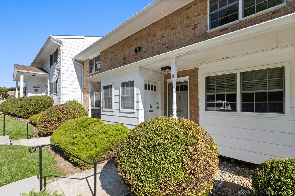 1840 Crompond Peekskill NY 10566