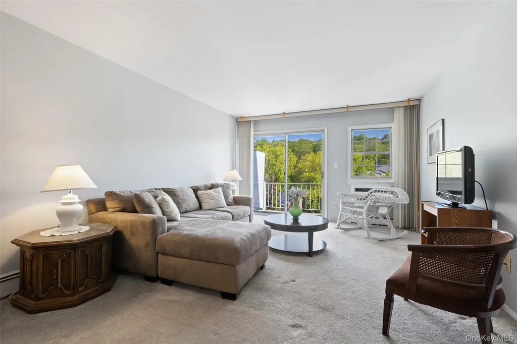 1840 Crompond Peekskill NY 10566