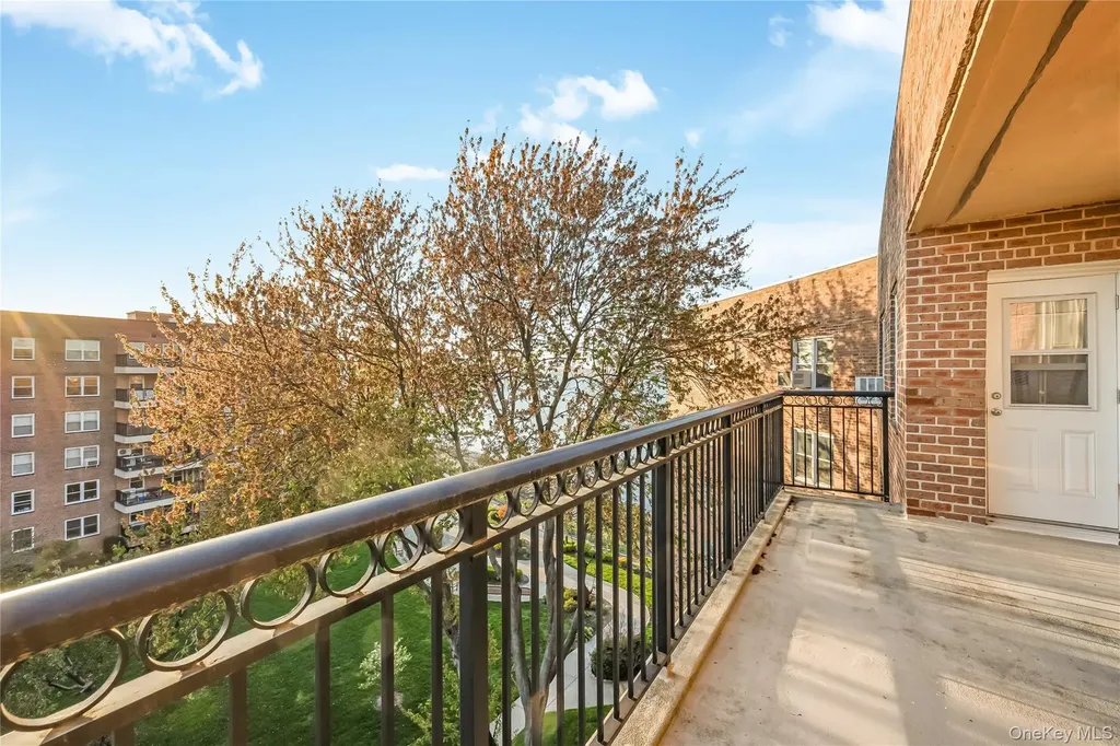 162-41 Powells Cove Boulevard Whitestone NY 11357