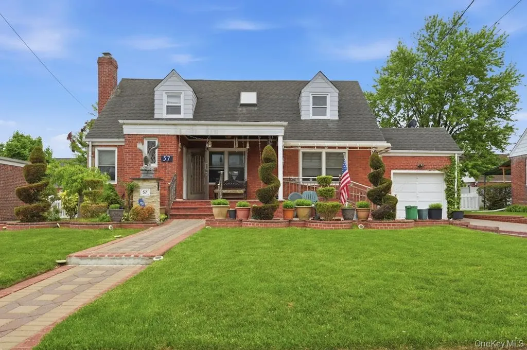 57 Bradford Road Valley Stream NY 11580