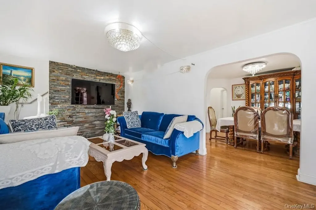 57 Bradford Road Valley Stream NY 11580