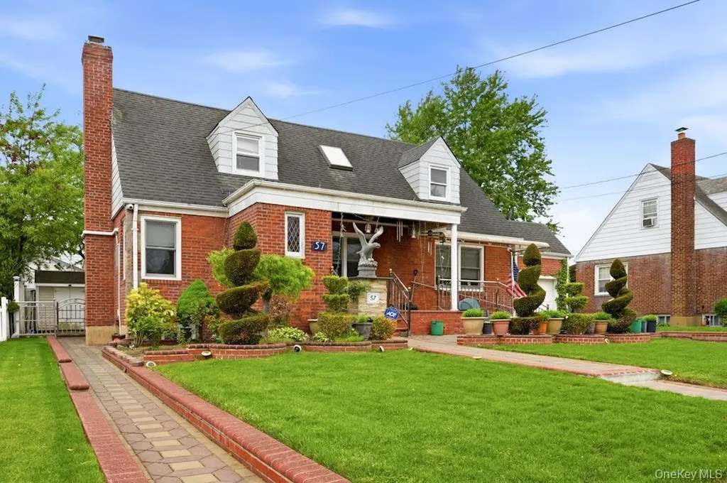 57 Bradford Road Valley Stream NY 11580