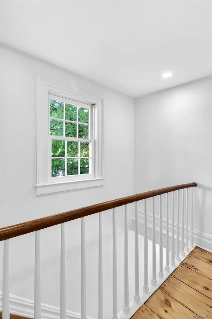 94 Main Street Roslyn NY 11576