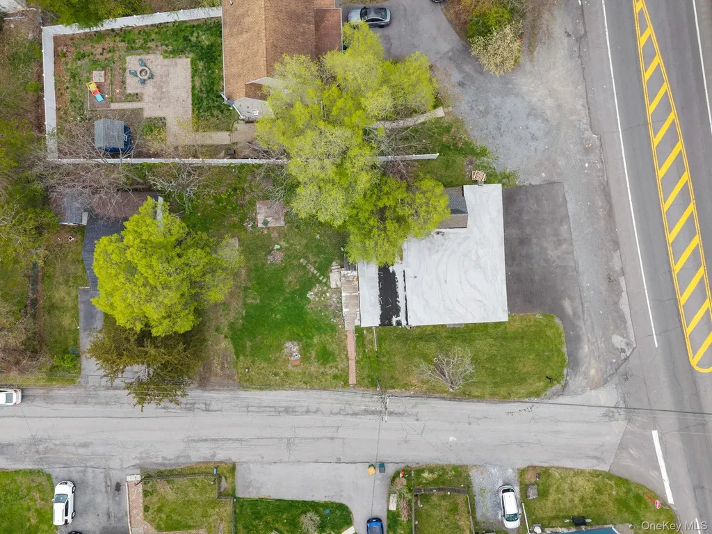 637 Violet Avenue Hyde Park NY 12538