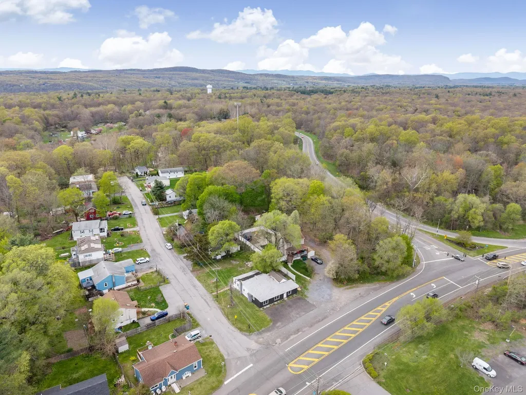637 Violet Avenue Hyde Park NY 12538